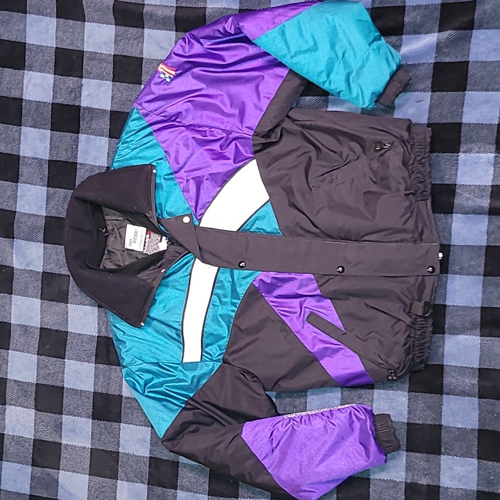 Vintage. Made in USA. SNO-RIDER. Thinsulate lining. Never-worn. Size Medium